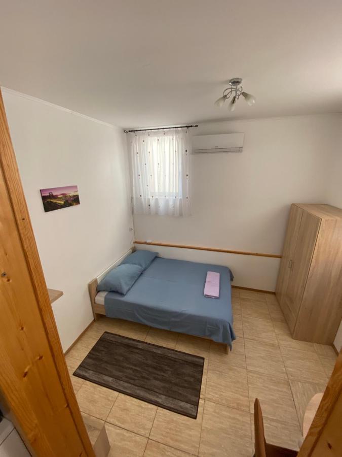 Studio-Apartman Aurora Lägenhet Pula Exteriör bild
